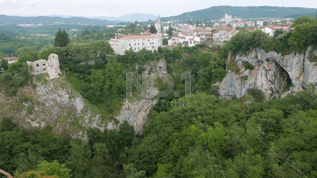 Pazin, Kaštel - prodaja čudovite počitniške hiše z wellnessom