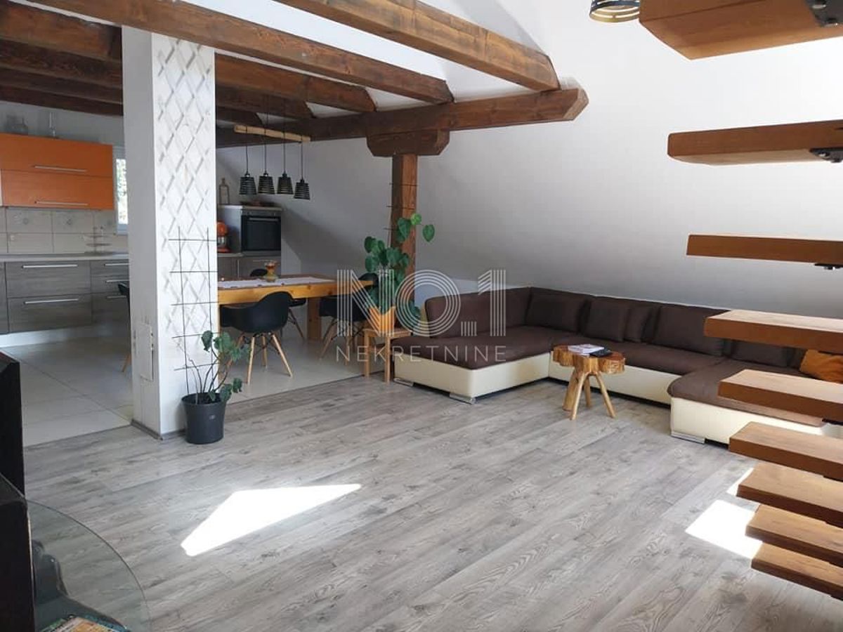 Fužine - hiša s 3 apartmaji in jacuzzijem, za investicijo!