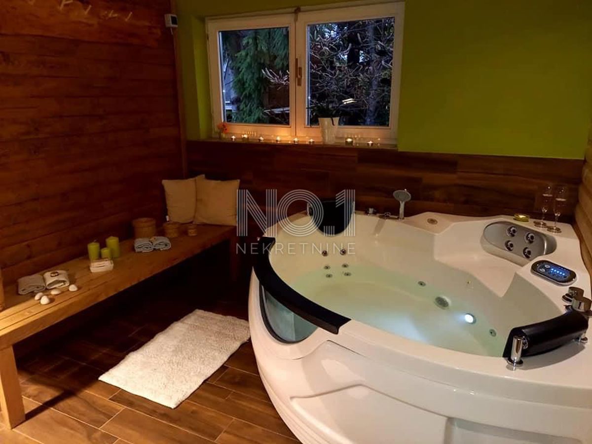 Fužine - hiša s 3 apartmaji in jacuzzijem, za investicijo!