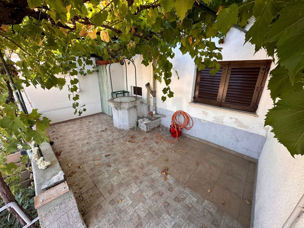 Hiša Vrh, Krk, 170m2