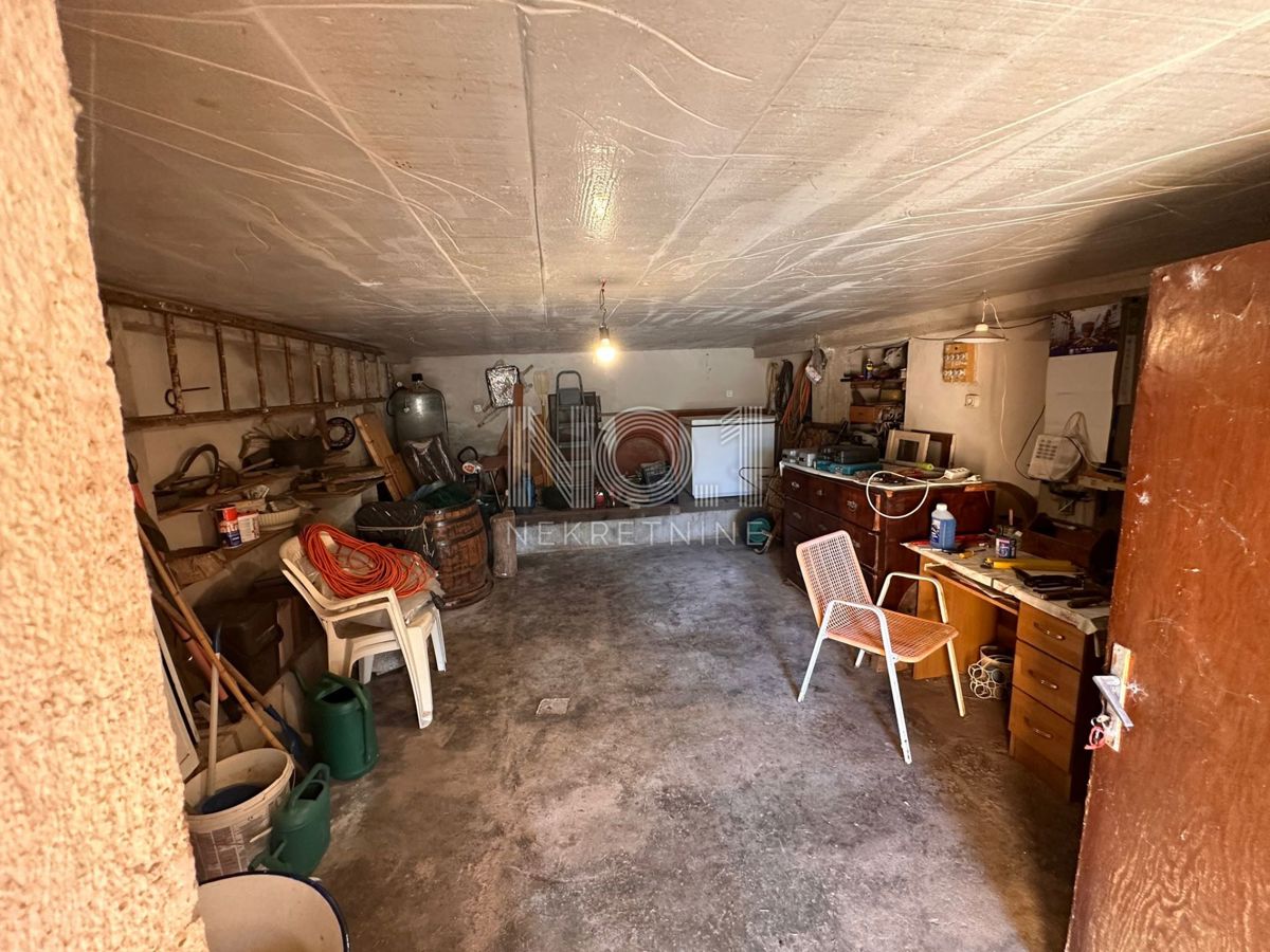 Hiša Vrh, Krk, 170m2