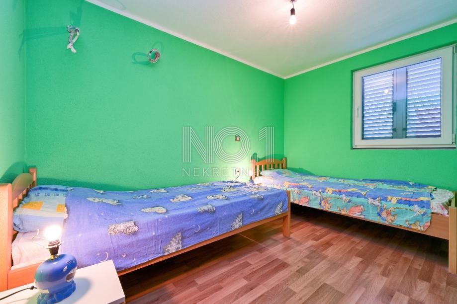 Milovčići - prodaja hiše s 3 apartmaji