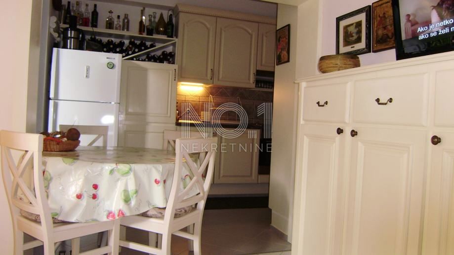 Mali Lošinj - prodaja apartmajev za investicijo