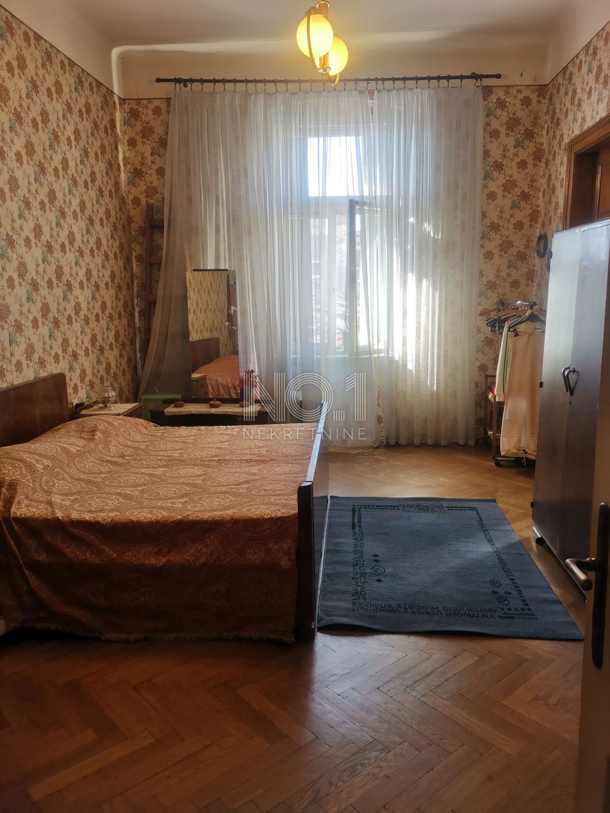 Center - prodamo stanovanje na odlični lokaciji