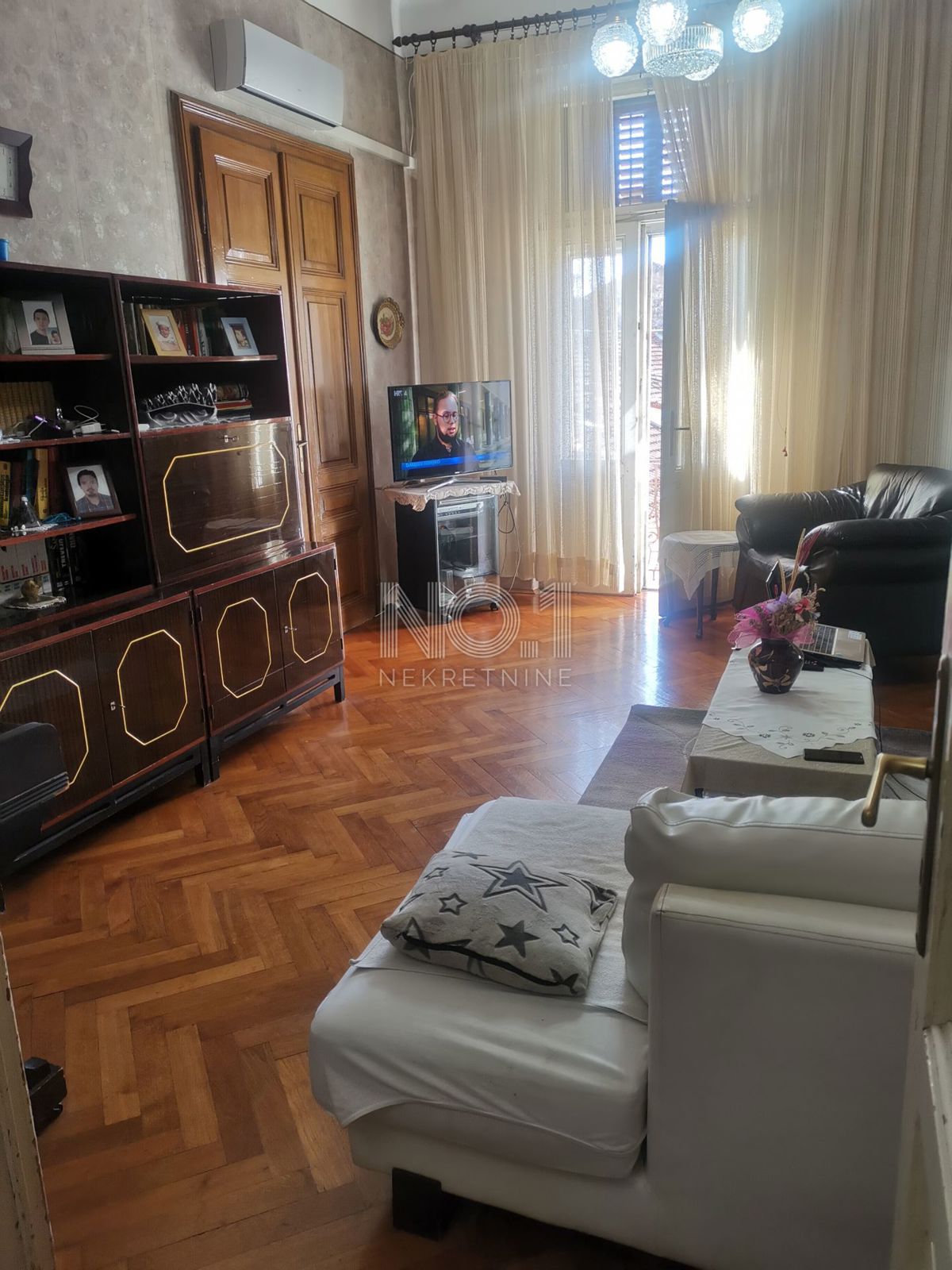 Center - prodamo stanovanje na odlični lokaciji