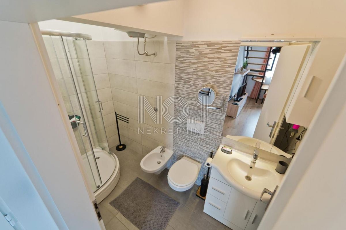 Vodnjan - prodaja hiše z urejenimi turističnimi apartmaji