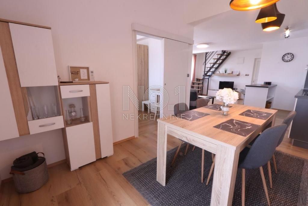 Vodnjan - prodaja hiše z urejenimi turističnimi apartmaji