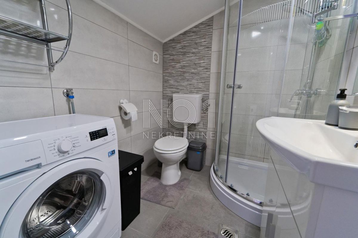 Vodnjan - prodaja hiše z urejenimi turističnimi apartmaji