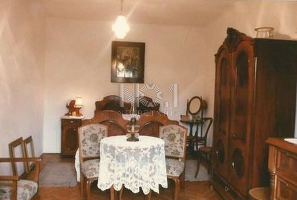 Novi Vinodolski - prodaja očarljive obmorske hiše