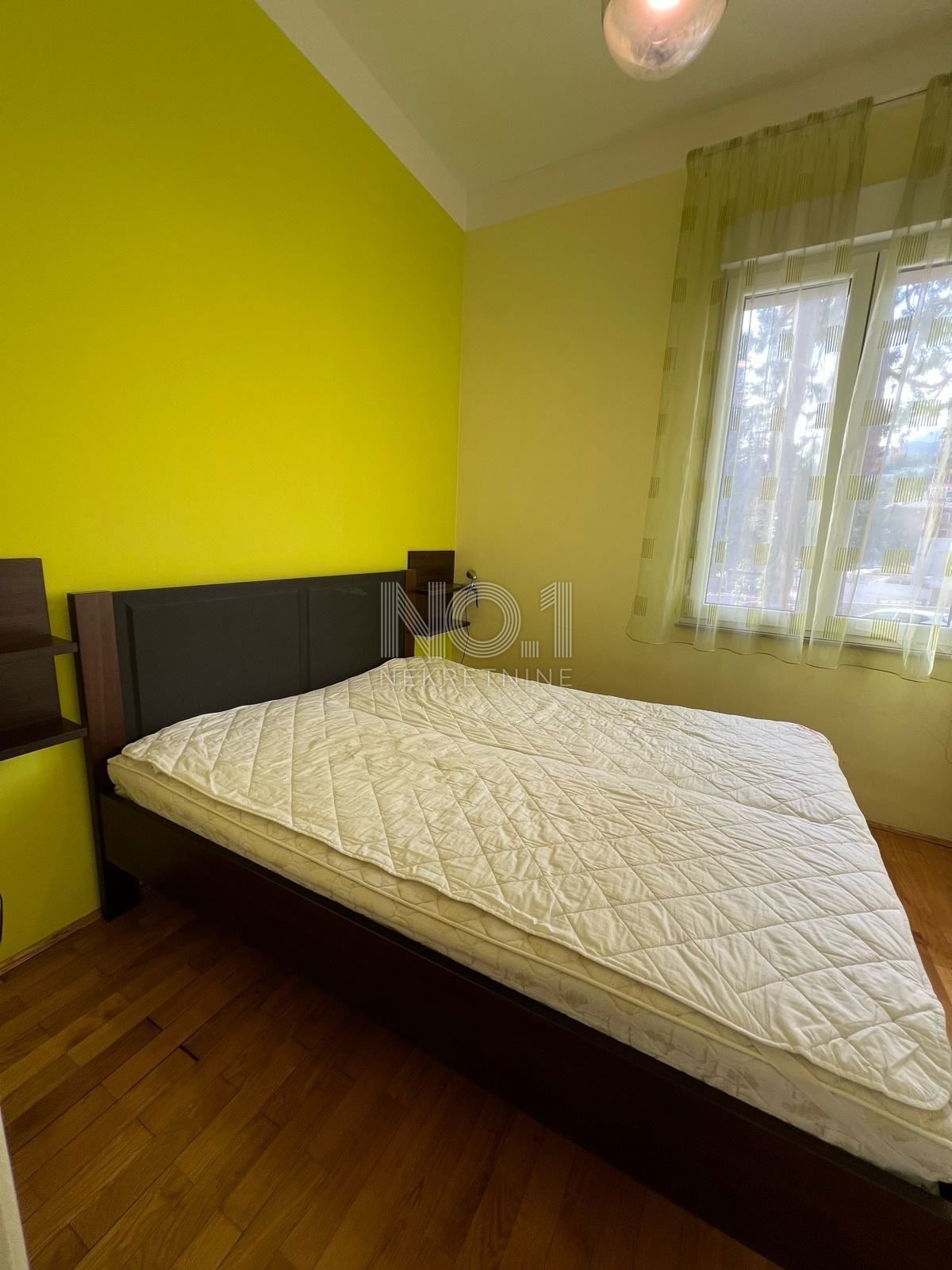 Ičići - stanovanje s garazo ob morju
