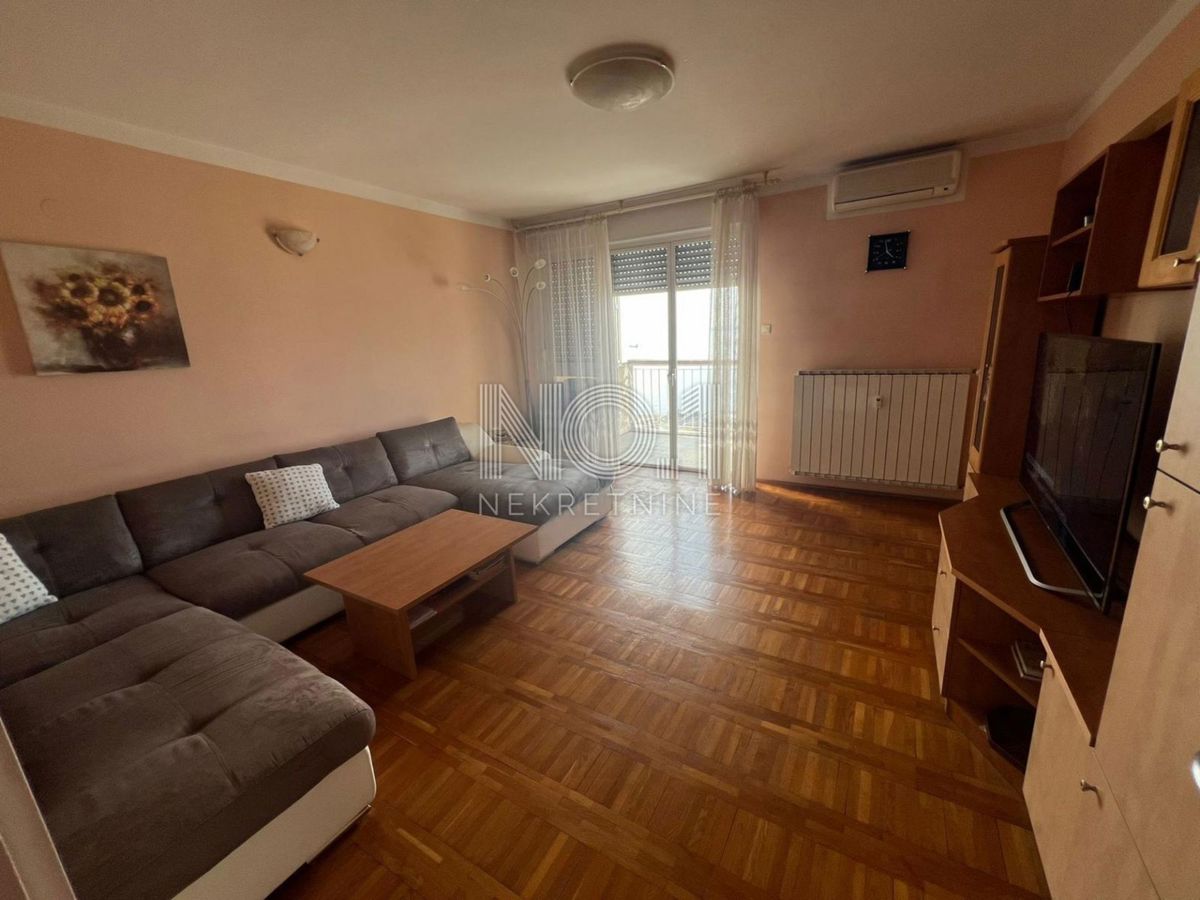 Turnić - prodaja dvosobnega apartmaja s prekrasnim pogledom na morje