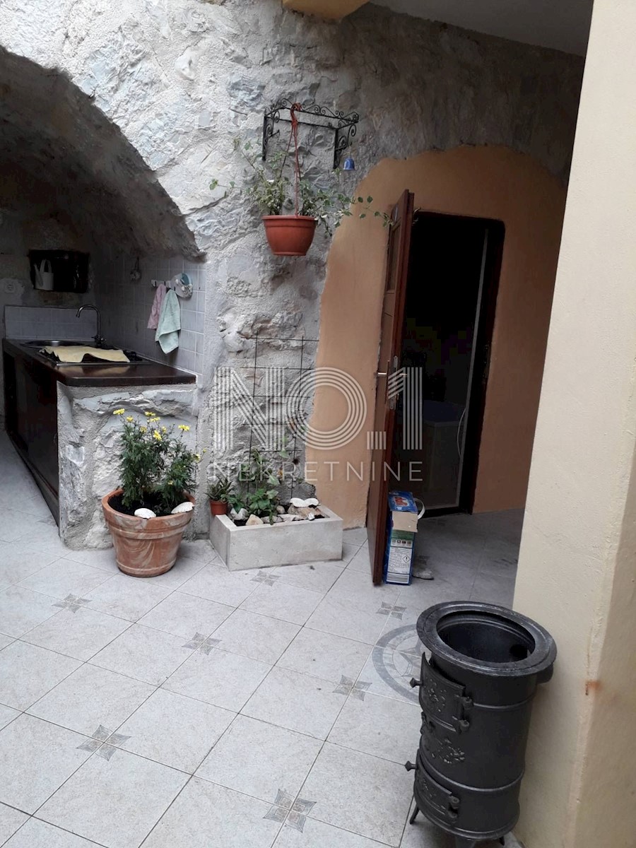 Tribalj - lepa na novo obnovljena hiša