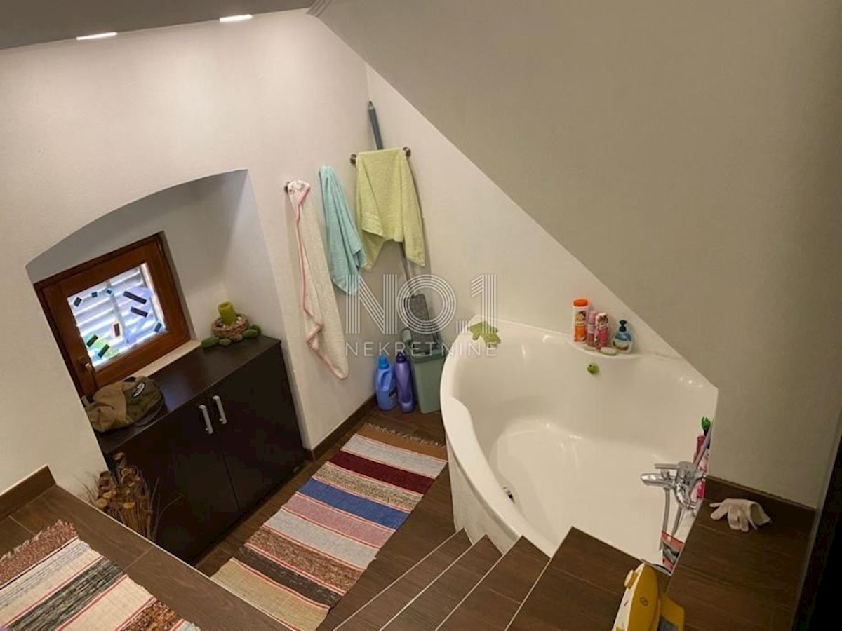 Hiša Mali Lošinj, 160m2