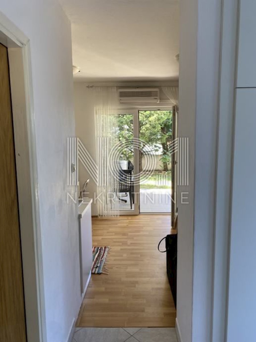 Rab, Barbat - Apartment near the sea