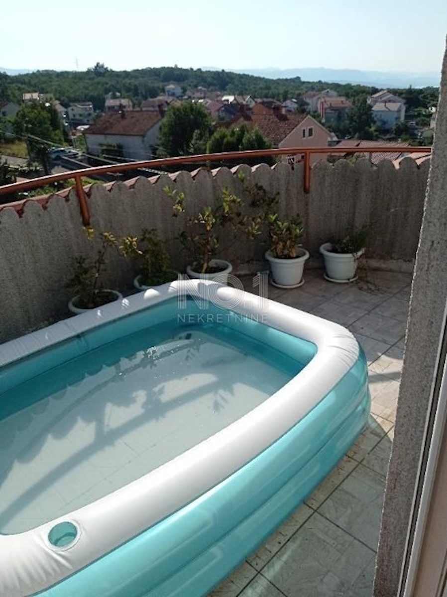 Srdoči - apartma z balkonom