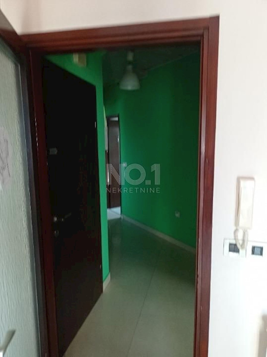 Srdoči - apartma z balkonom