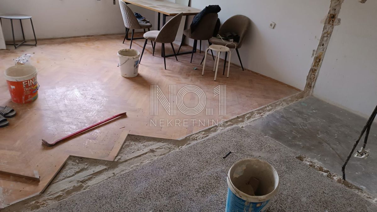 Poreč - prenovljeno stanovanje na vrhunski lokaciji
