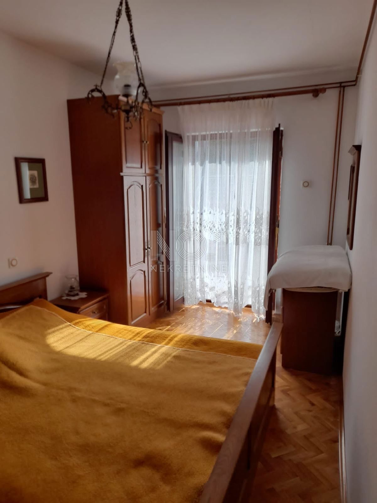 Senj - družinska hiša s pogledom na morje