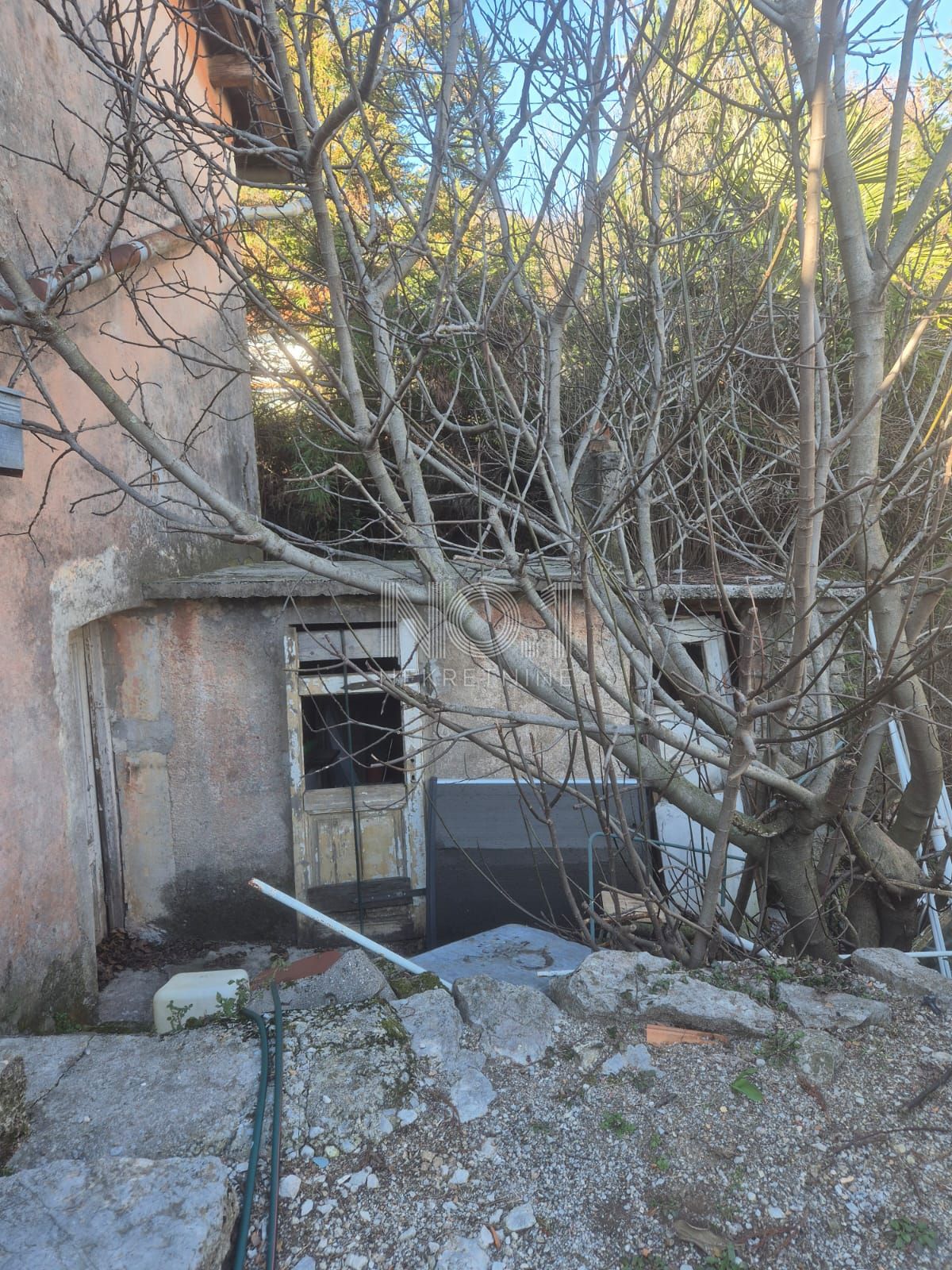Kastav, Spinčići - prodaja gradbenega zemljišča s staro hišo