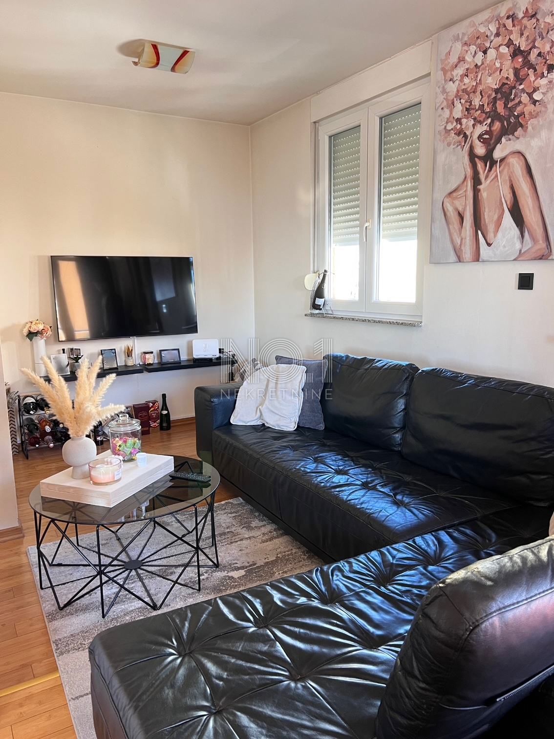 Škurinje - na prodaj lep dvoetažni apartma s pogledom na morje