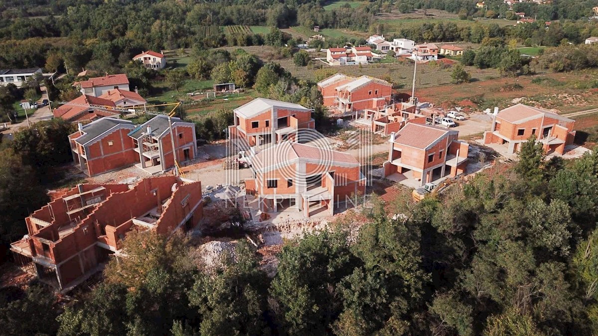 Labin - kompleks vil za gradnjo nedaleč od morja