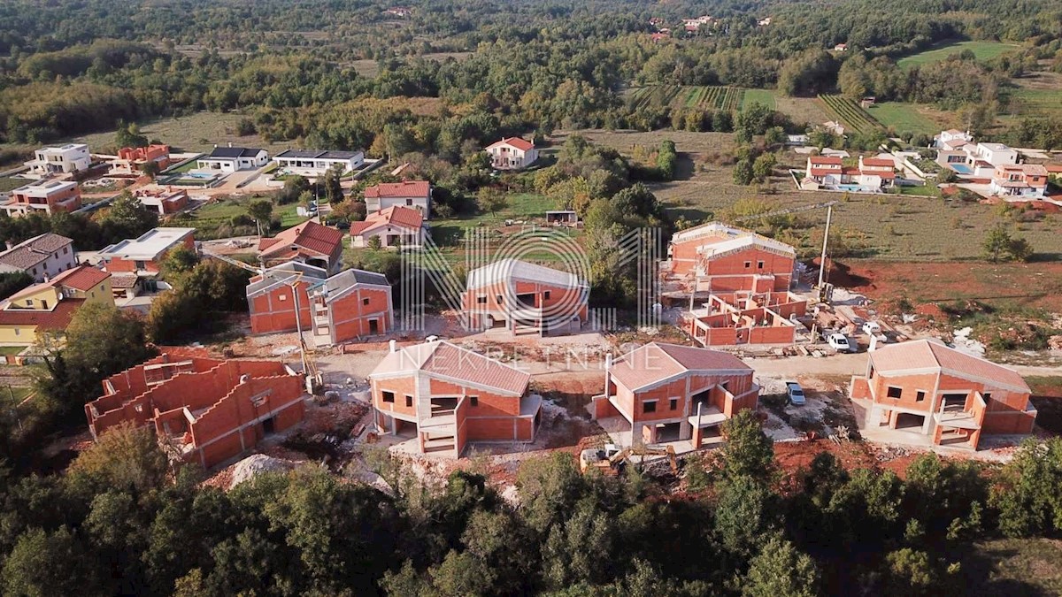 Labin - kompleks vil za gradnjo nedaleč od morja