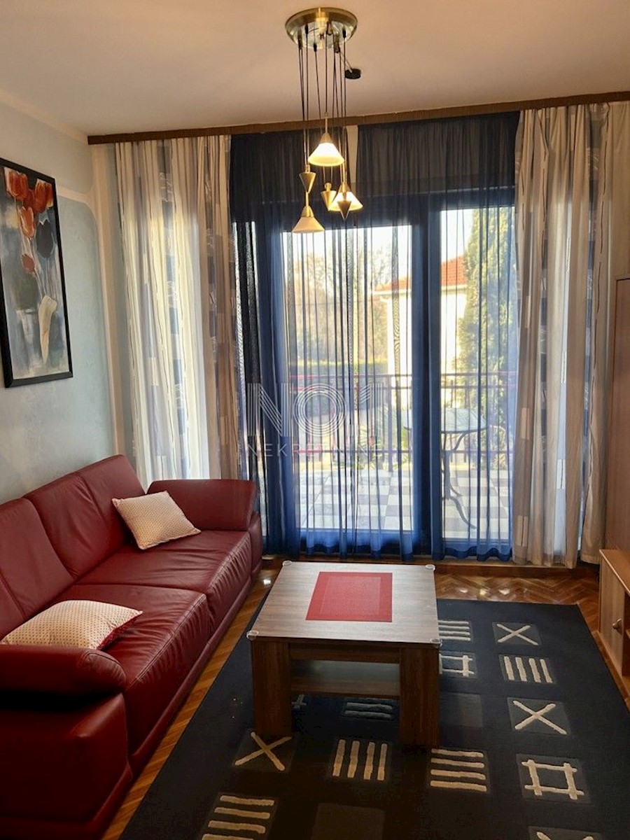 Malinska - prodaja opremljenega apartmaja z balkonom