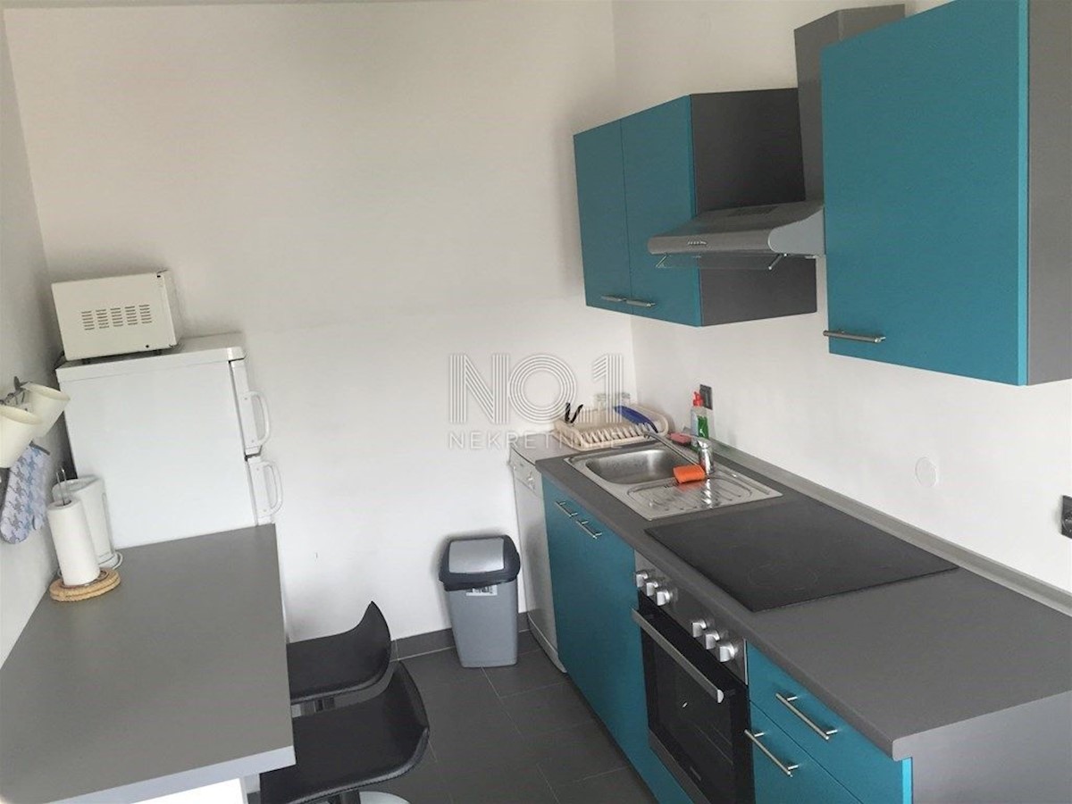 Pag - vrhunski apartma tik ob morju