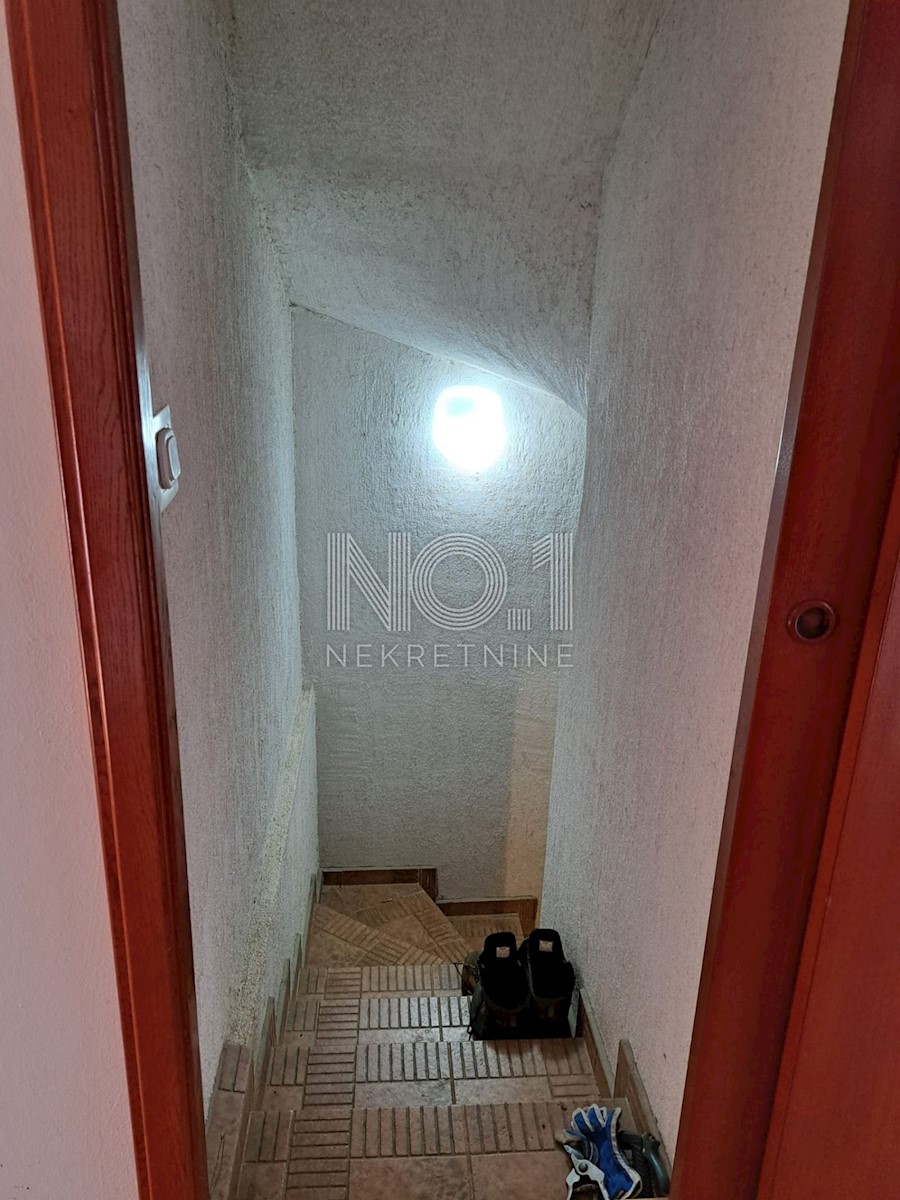Hiša Vukova Gorica, Netretić, 113m2