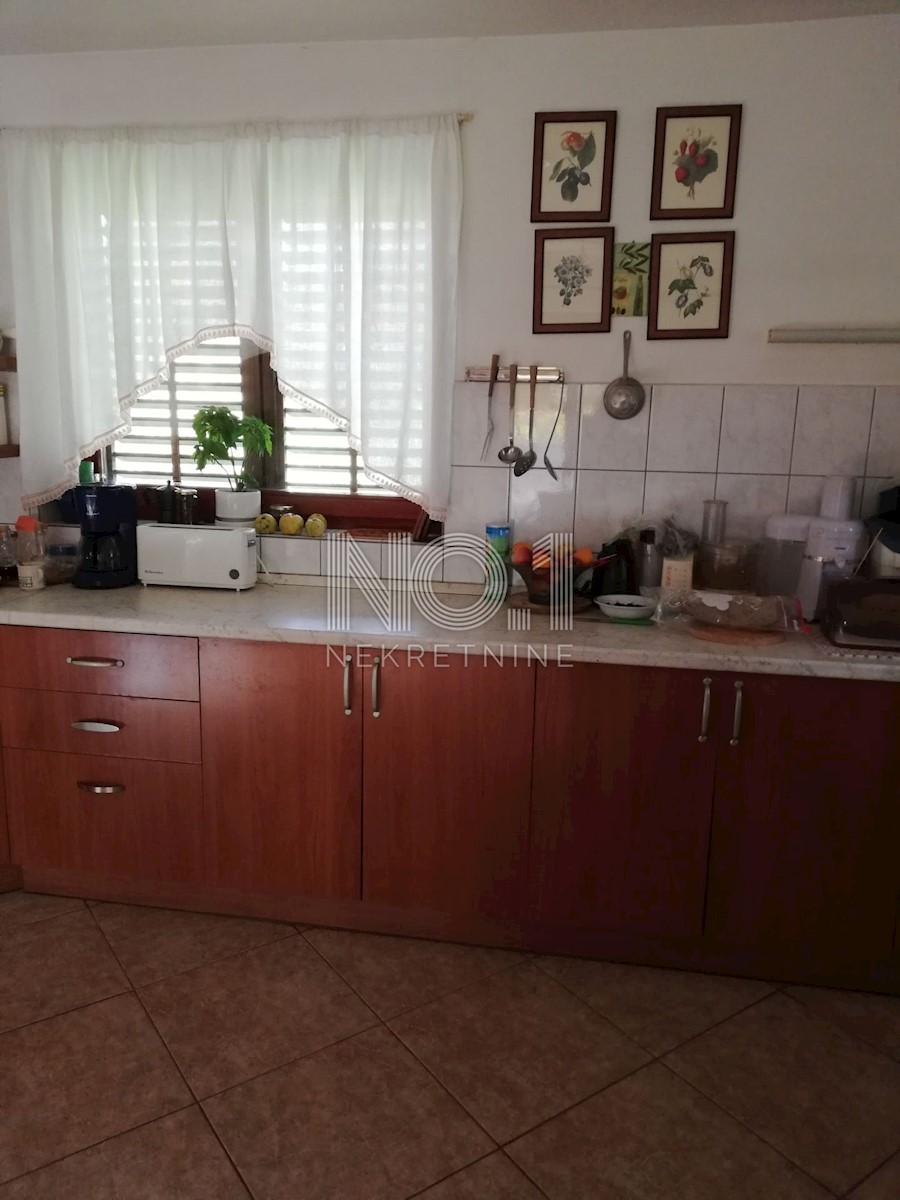 Hiša Vukova Gorica, Netretić, 113m2