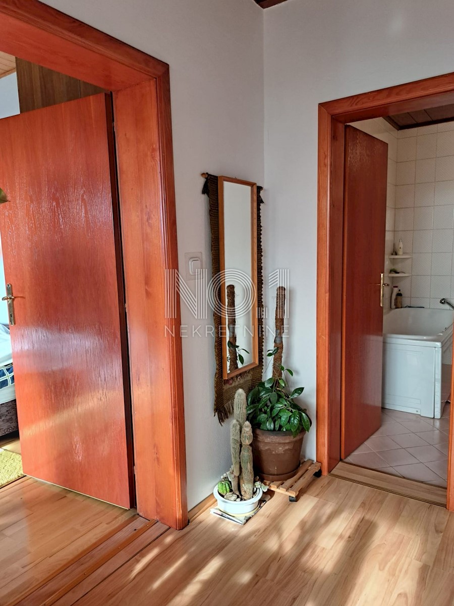 Hiša Vukova Gorica, Netretić, 113m2