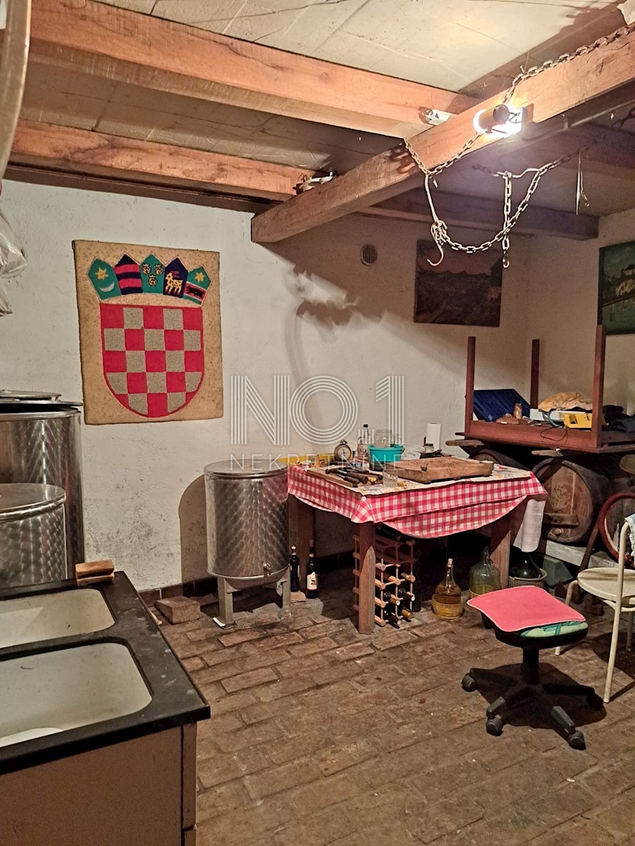 Hiša Vukova Gorica, Netretić, 113m2
