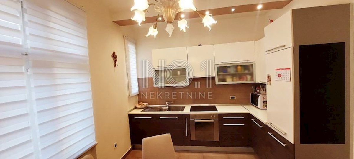 Pećine - prodaja apartmaja s pogledom na morje