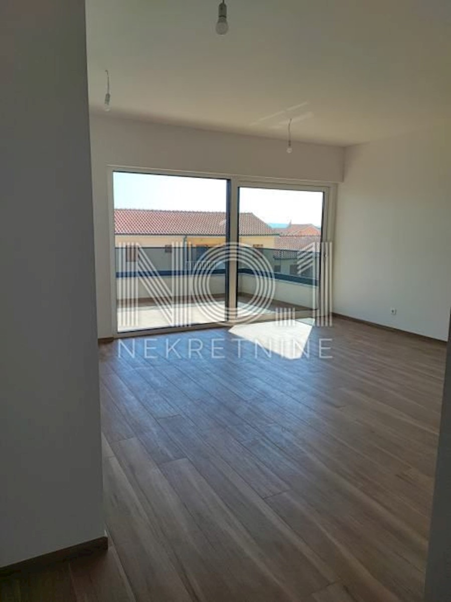 Povljana - prodaja apartma v novogradnji, 100 m od morja!