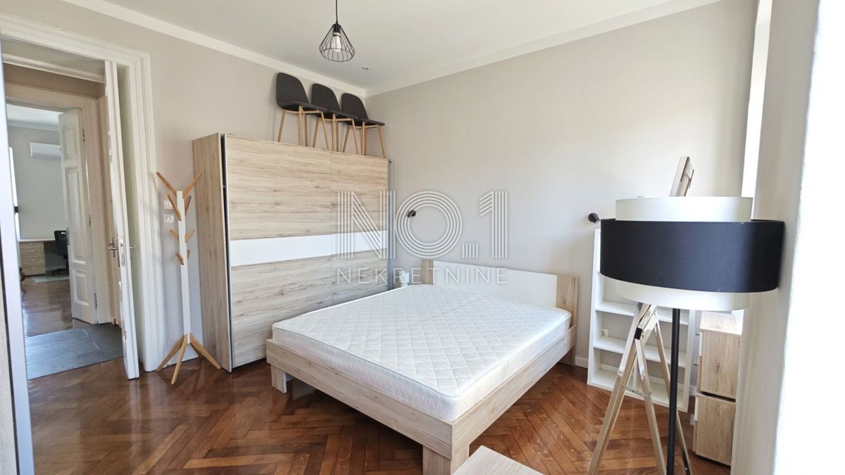 Rijeka, center - prodaja prenovljenega, modernega stanovanja