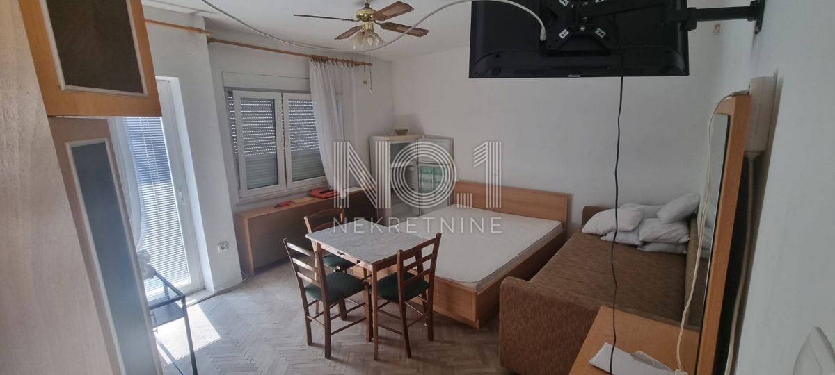 Crikvenica - hiša za investicijo!