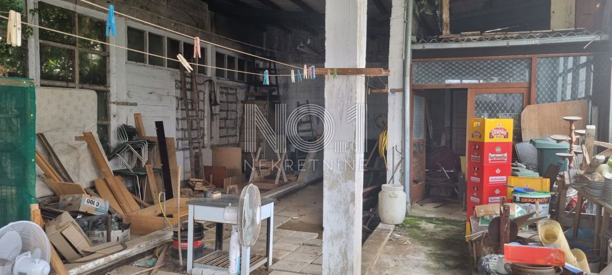 Crikvenica - hiša za investicijo!