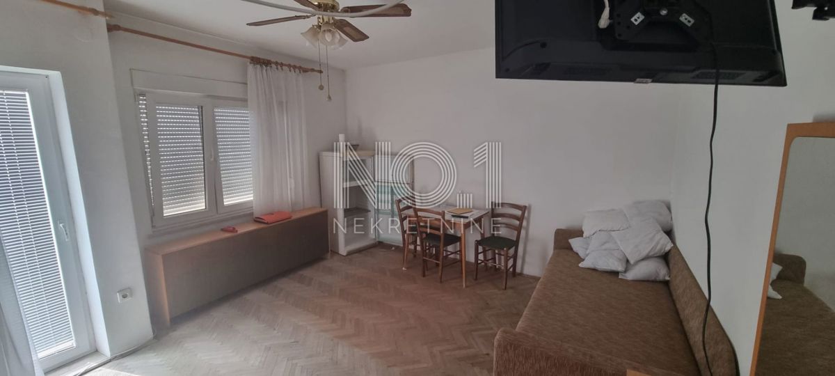 Crikvenica - hiša za investicijo!