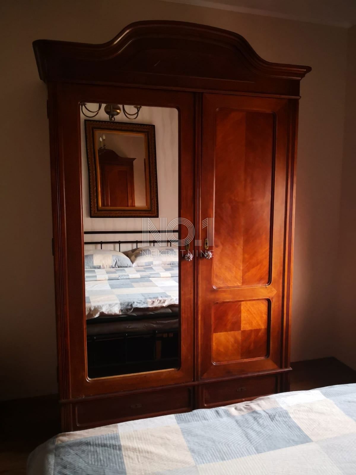 Novi Vinodolski - dvoetažni apartma s pogledom na morje