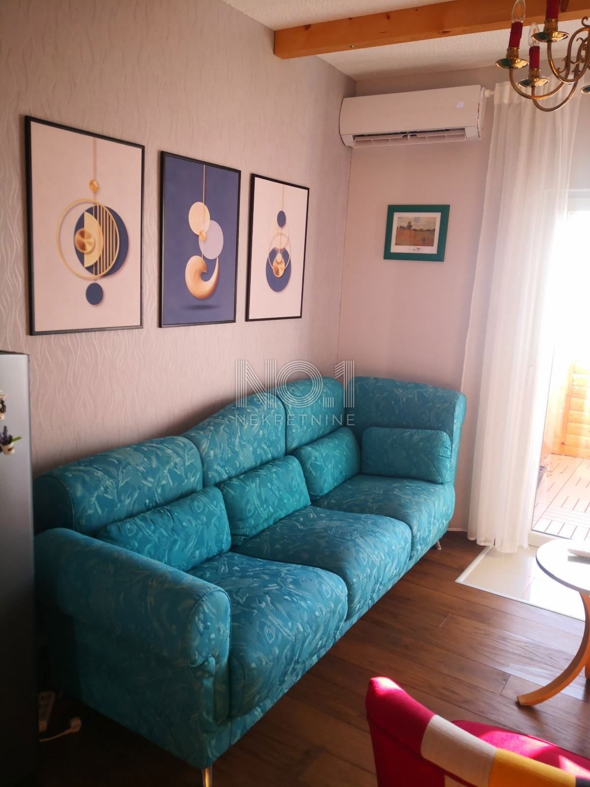 Novi Vinodolski - dvoetažni apartma s pogledom na morje