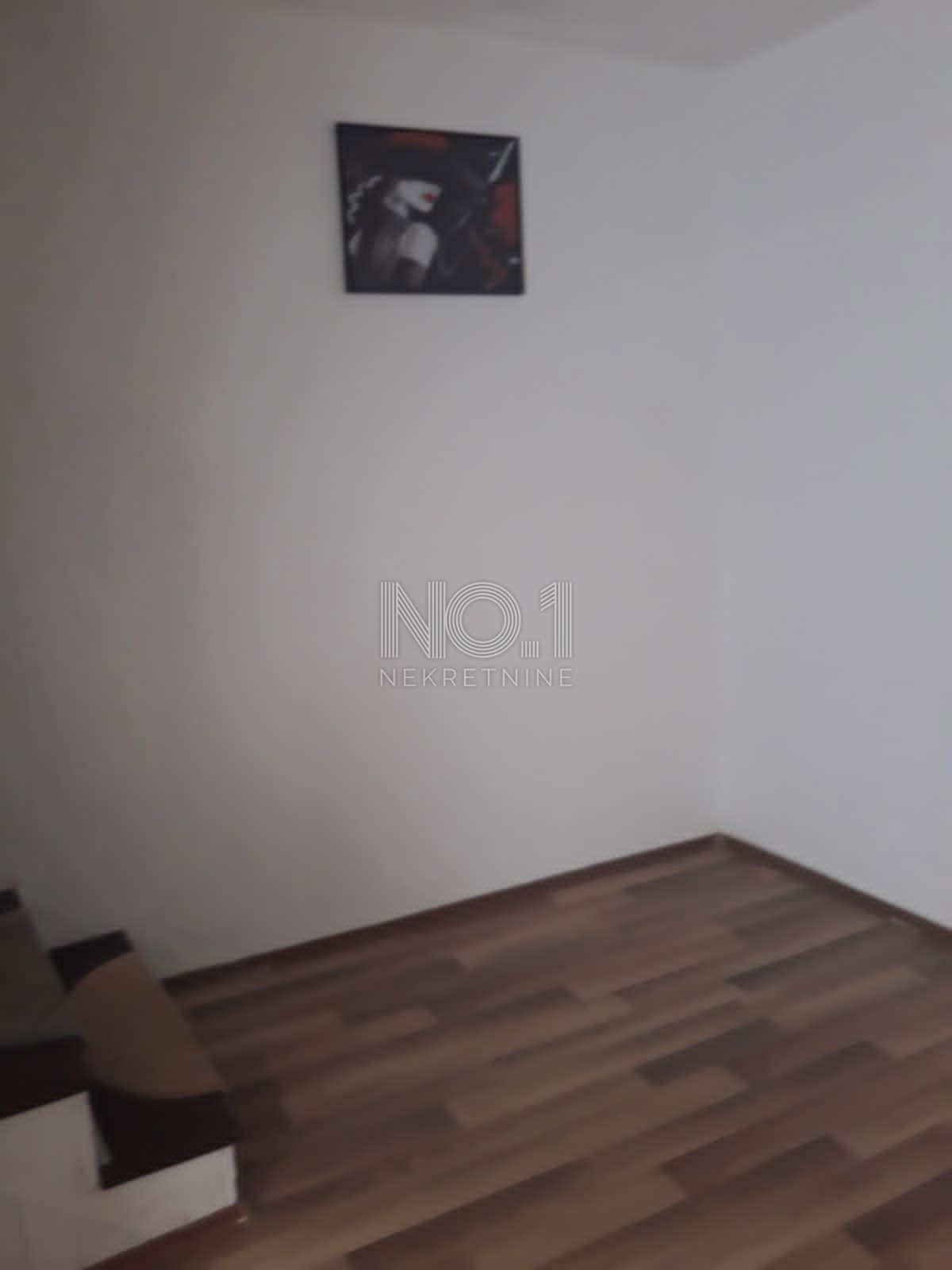 Mali Lošinj - stan na odlični lokaciji z veliko teraso
