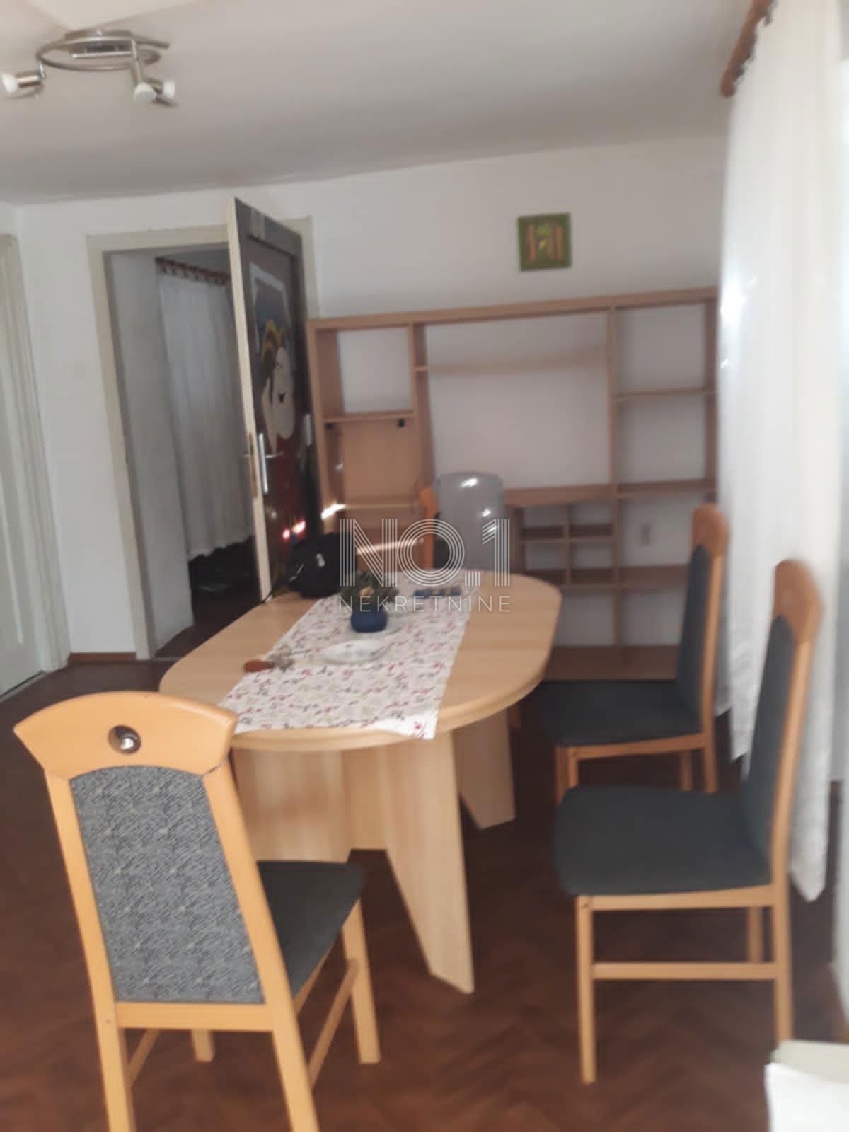 Mali Lošinj - stan na odlični lokaciji z veliko teraso