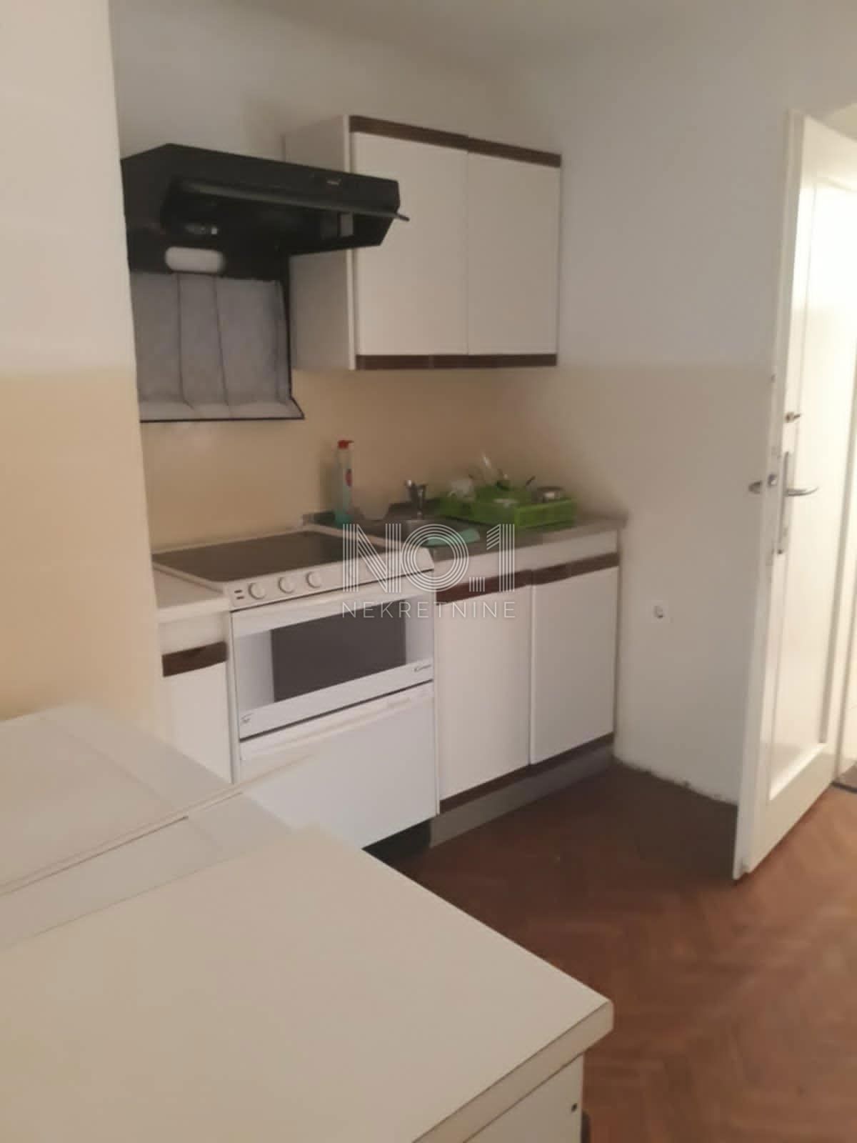 Mali Lošinj - stan na odlični lokaciji z veliko teraso