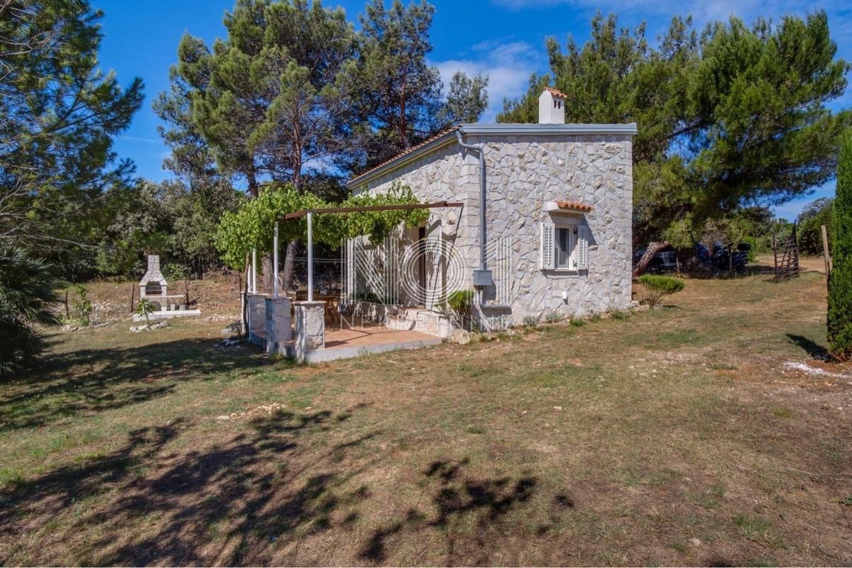 Mali Lošinj - prodaja kamnite hiše za turistične naložbe