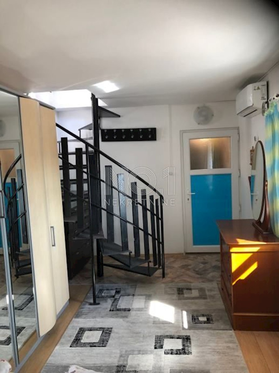 Brtonigla - prodaja dvoetažnega stanovanja za investicijo