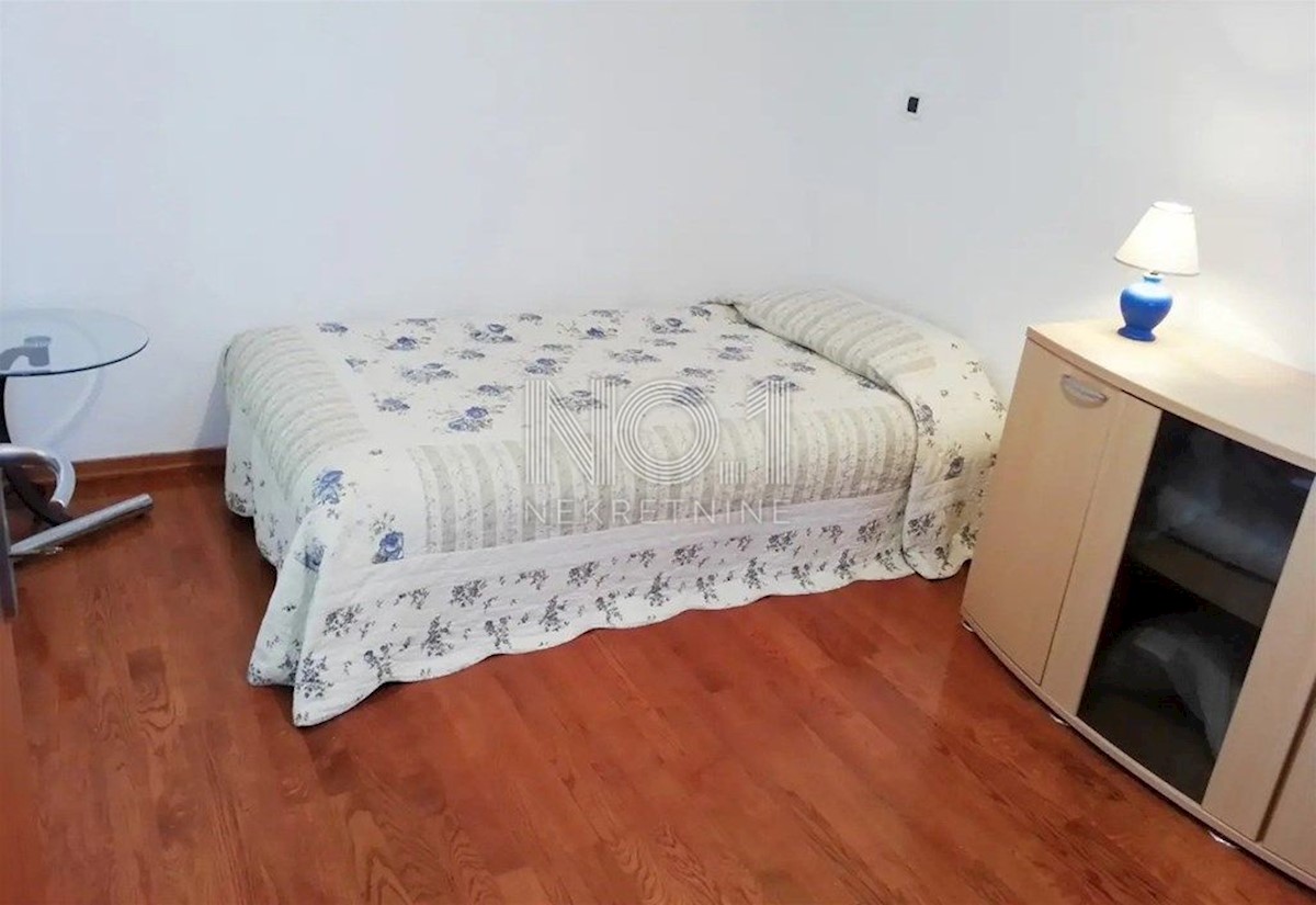 Ičići - prodaja čudovitega dvoetažnega apartmaja s pogledom na morje