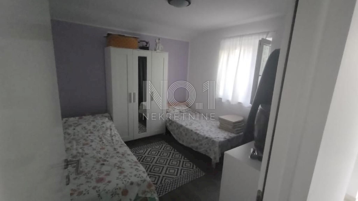 Senj - prodaja stanovanja s teraso in garažo