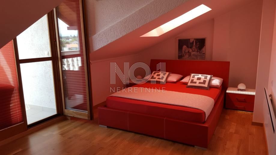 Malinska - prodamo dvoetažni apartma