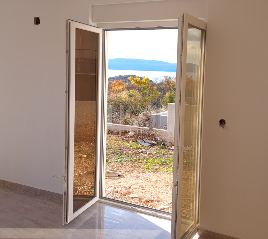 Njivice - sale of apartments in an exclusive new building