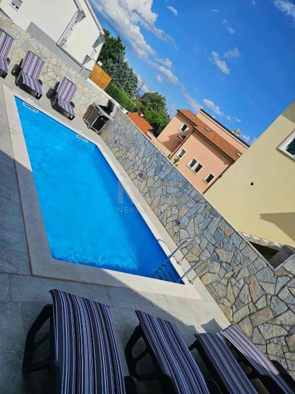 Kučeli - prodaja stanovanja s bazenom in spa območjem